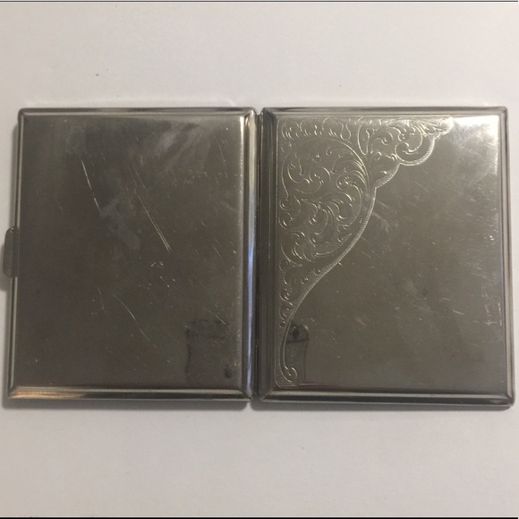 Women’s Vintage Cigarette Holder ( Card Holder) - Picture 5 of 7